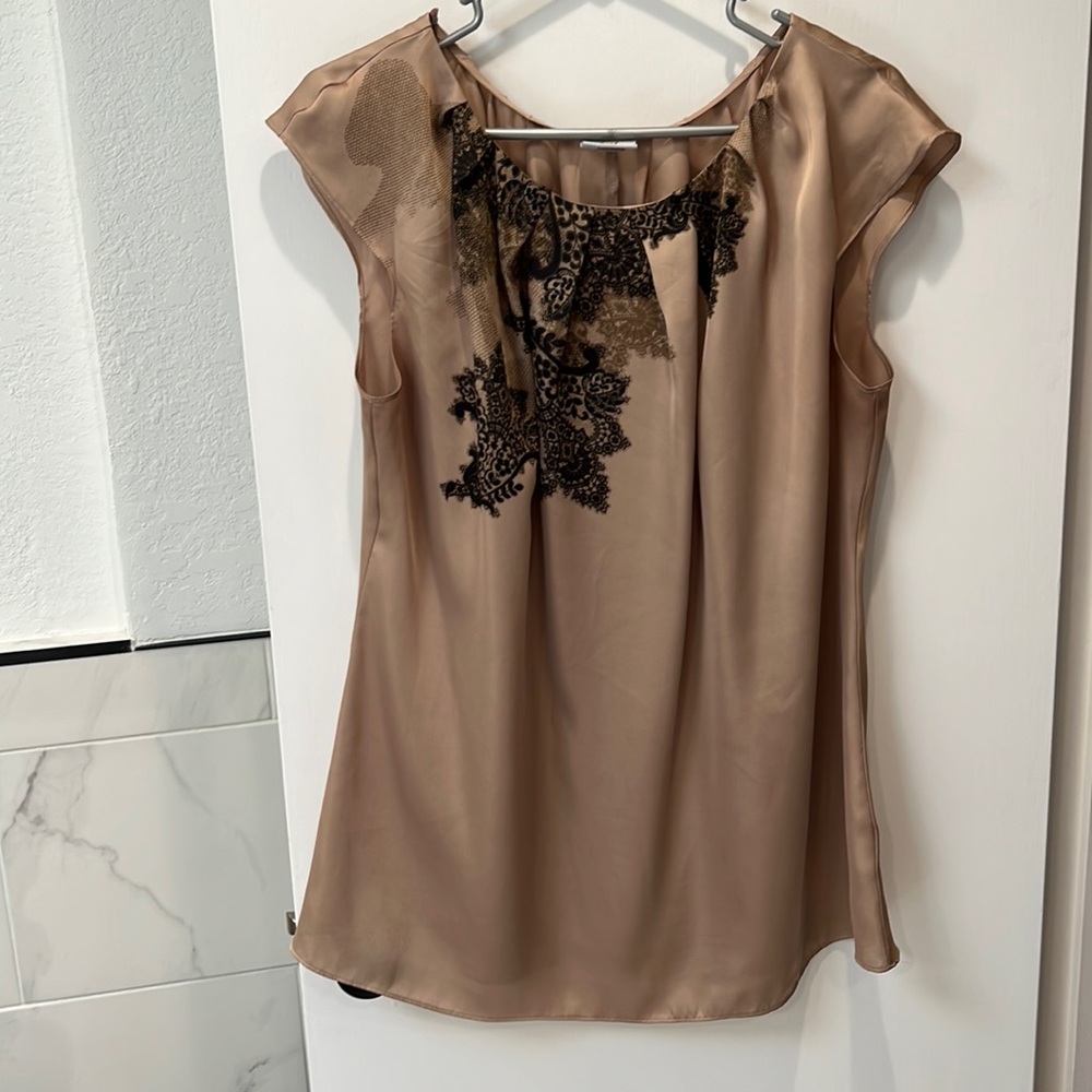 Worthington Size 1X Tan with black detail